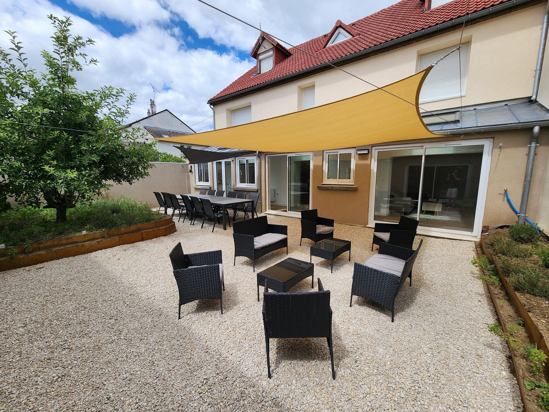 Jardin clos 90 m² — exposition sud